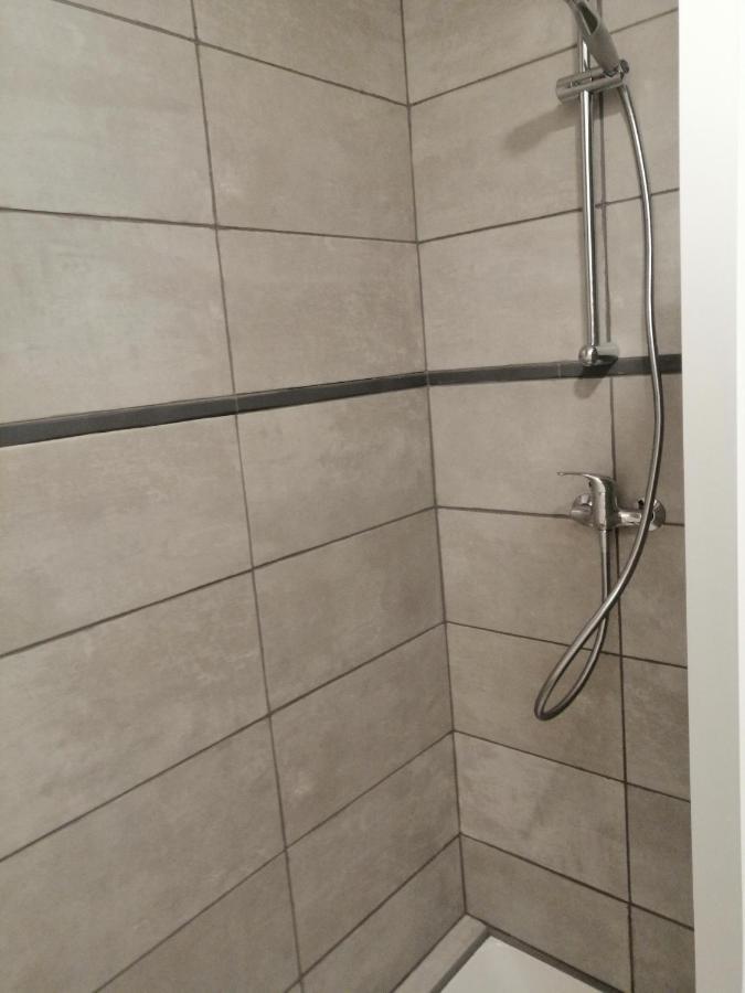 Joyeuse, Superbe Appartement D'Environs 30M2. Esterno foto